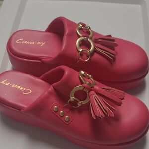 Circus by Sam Edelman Fuchsia Mules with Gold Accents Size 11